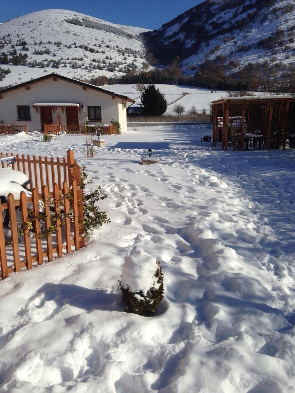 La Collina Di Peppino Bed & Breakfast Trasacco Room photo