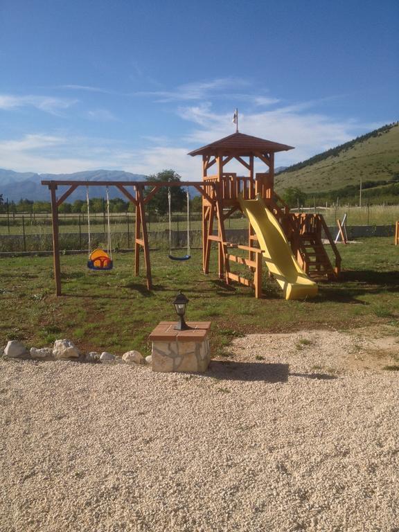 La Collina Di Peppino Bed & Breakfast Trasacco Exterior photo